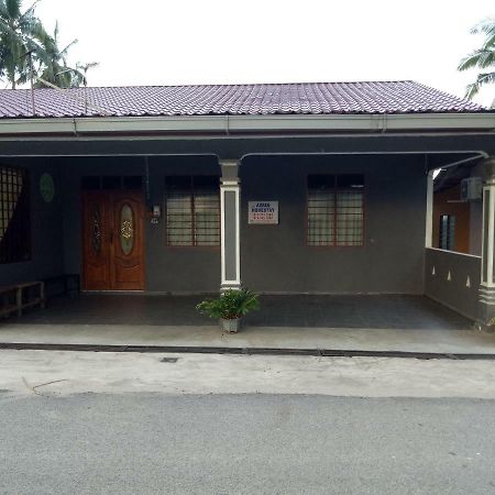 Aiman Homestay Маранґ Екстер'єр фото