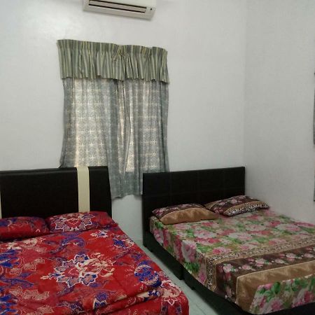 Aiman Homestay Маранґ Екстер'єр фото